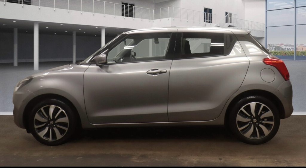 Used Suzuki Swift 2017 for sale - 76751176: Photo 4