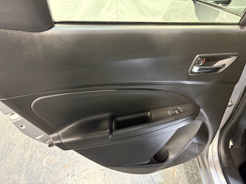 Used Suzuki Swift 2017 for sale - 76751176: Photo 46