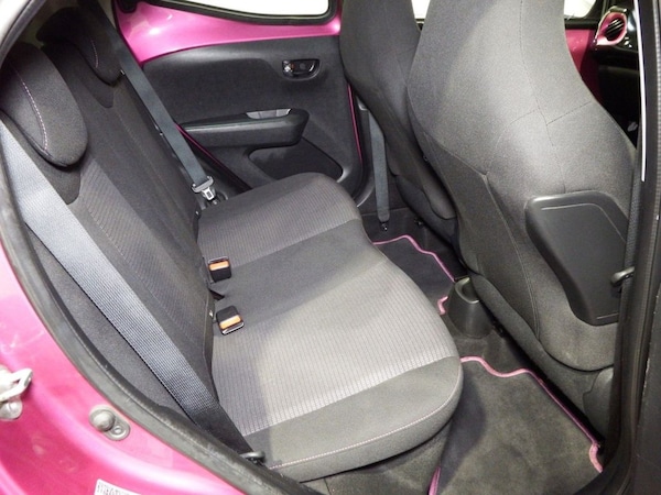 Used Toyota AYGO 2019 for sale - 76092402: Photo 30