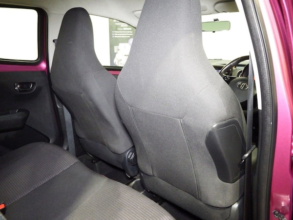 Used Toyota AYGO 2019 for sale - 76092402: Photo 34