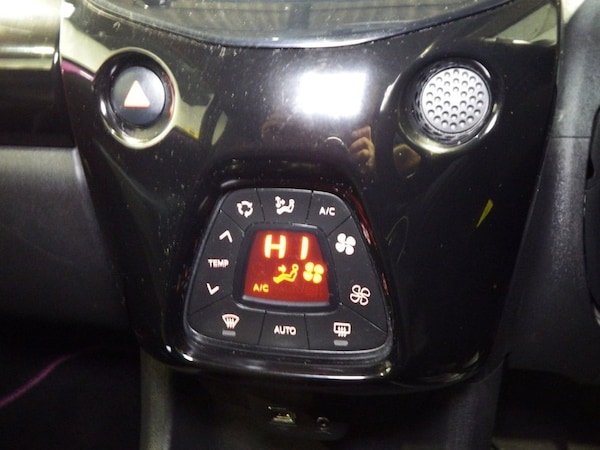 Used Toyota AYGO 2019 for sale - 76092402: Photo 38