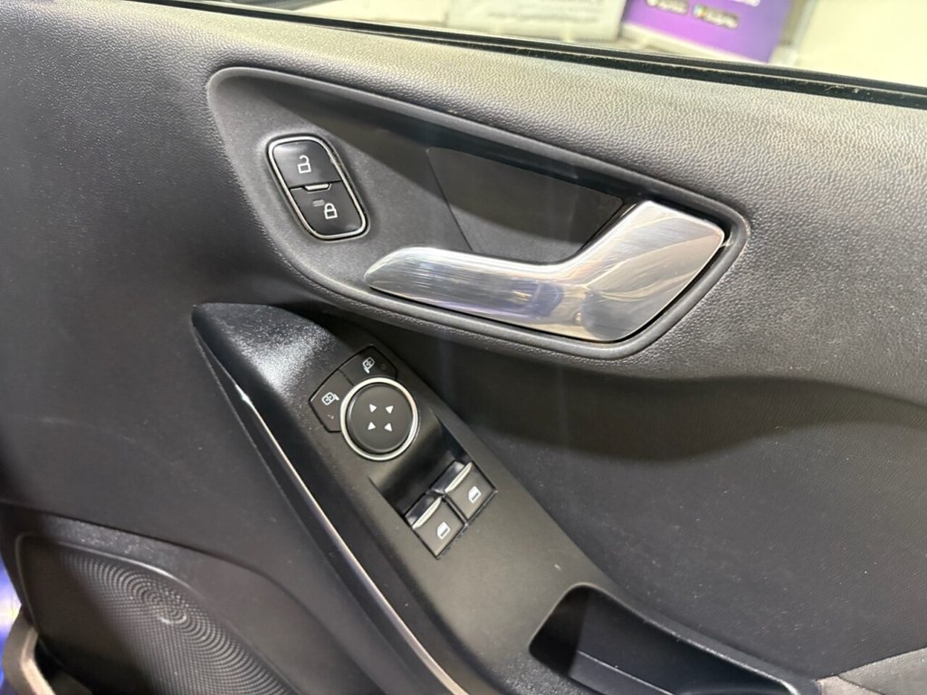 Used Ford Fiesta 2018 for sale - 78110941: Photo 33
