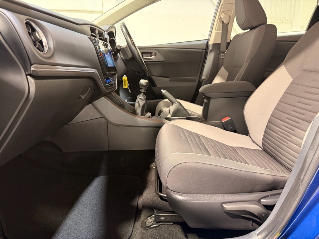 Used Toyota Auris 2017 for sale - 77621115: Photo 17