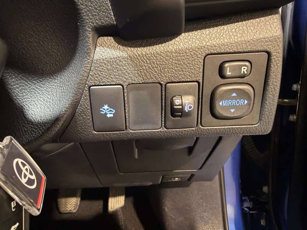 Used Toyota Auris 2017 for sale - 77621115: Photo 25