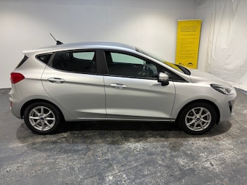 Used Ford Fiesta 2019 for sale - 77027467: Photo