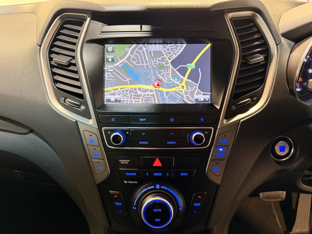 Used Hyundai Santa Fe 2017 for sale - 77464341: Photo 11