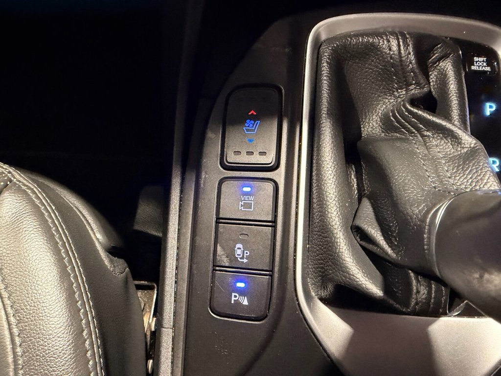 Used Hyundai Santa Fe 2017 for sale - 77464341: Photo 41