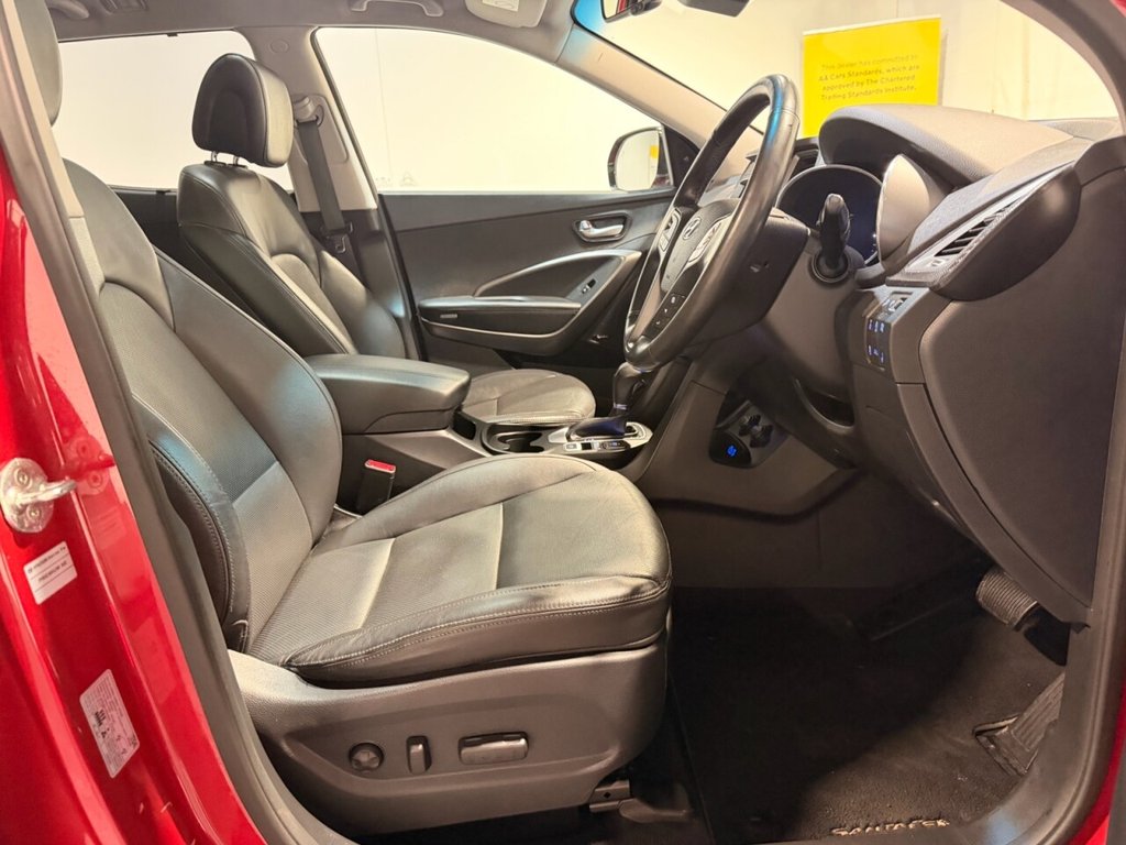 Used Hyundai Santa Fe 2017 for sale - 77464341: Photo 44