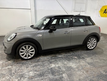 Used MINI Hatch 2019 for sale - 78839857: Photo
