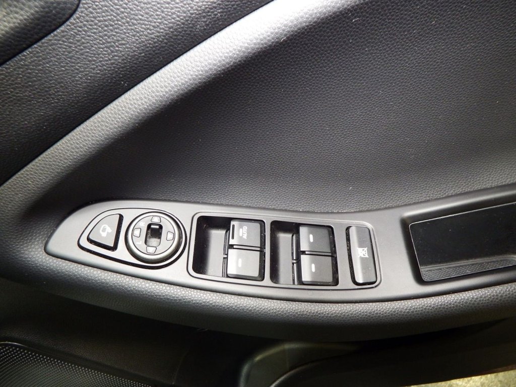 Used Hyundai i20 2018 for sale - 76655358: Photo 37