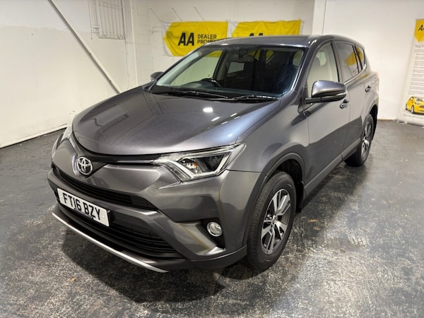 Used Toyota RAV4 2016 for sale - 76163293: Photo 30