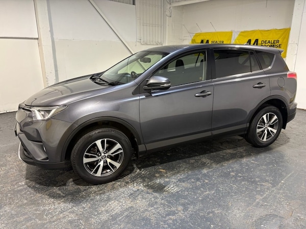Used Toyota RAV4 2016 for sale - 76163293: Photo 32