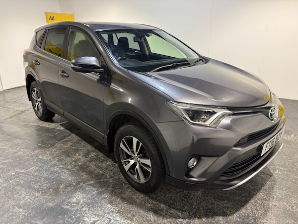 Used Toyota RAV4 2016 for sale - 76163293: Photo 37