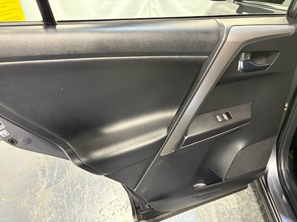 Used Toyota RAV4 2016 for sale - 76163293: Photo 44