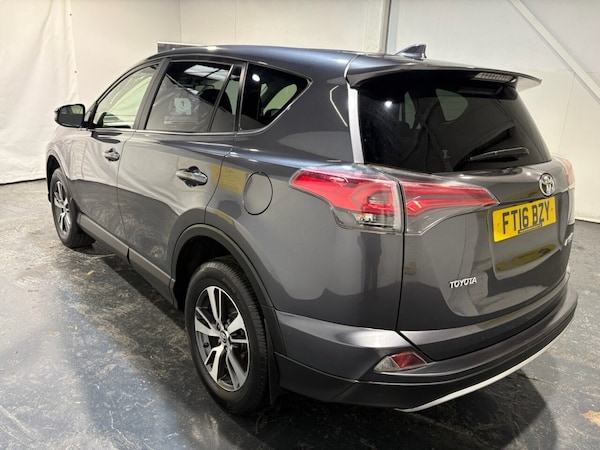 Used Toyota RAV4 2016 for sale - 76163293: Photo 46