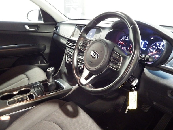 Used Kia Optima 2017 for sale - 76266885: Photo 40