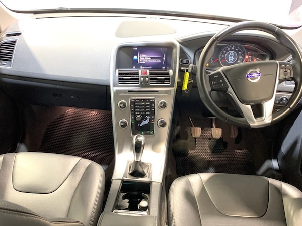 Used Volvo XC60 2017 for sale - 76210286: Photo 33