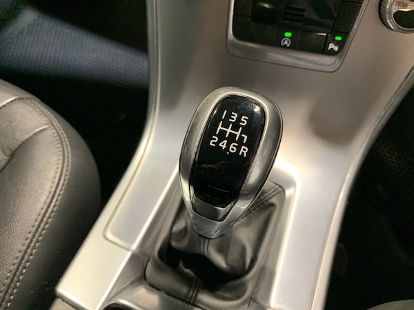 Used Volvo XC60 2017 for sale - 76210286: Photo 40