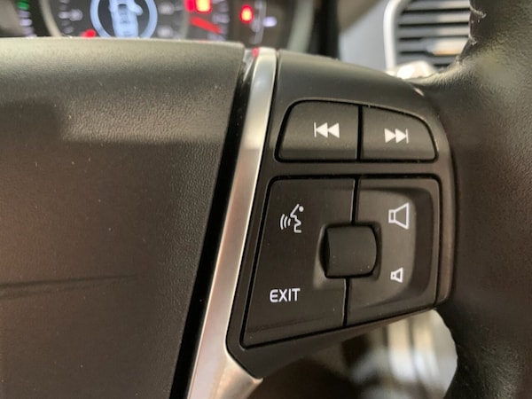 Used Volvo XC60 2017 for sale - 76210286: Photo 46