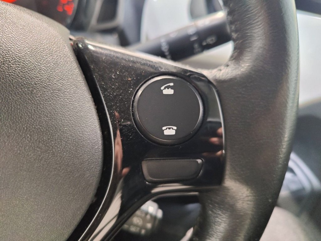 Used Toyota AYGO 2017 for sale - 77952829: Photo 46