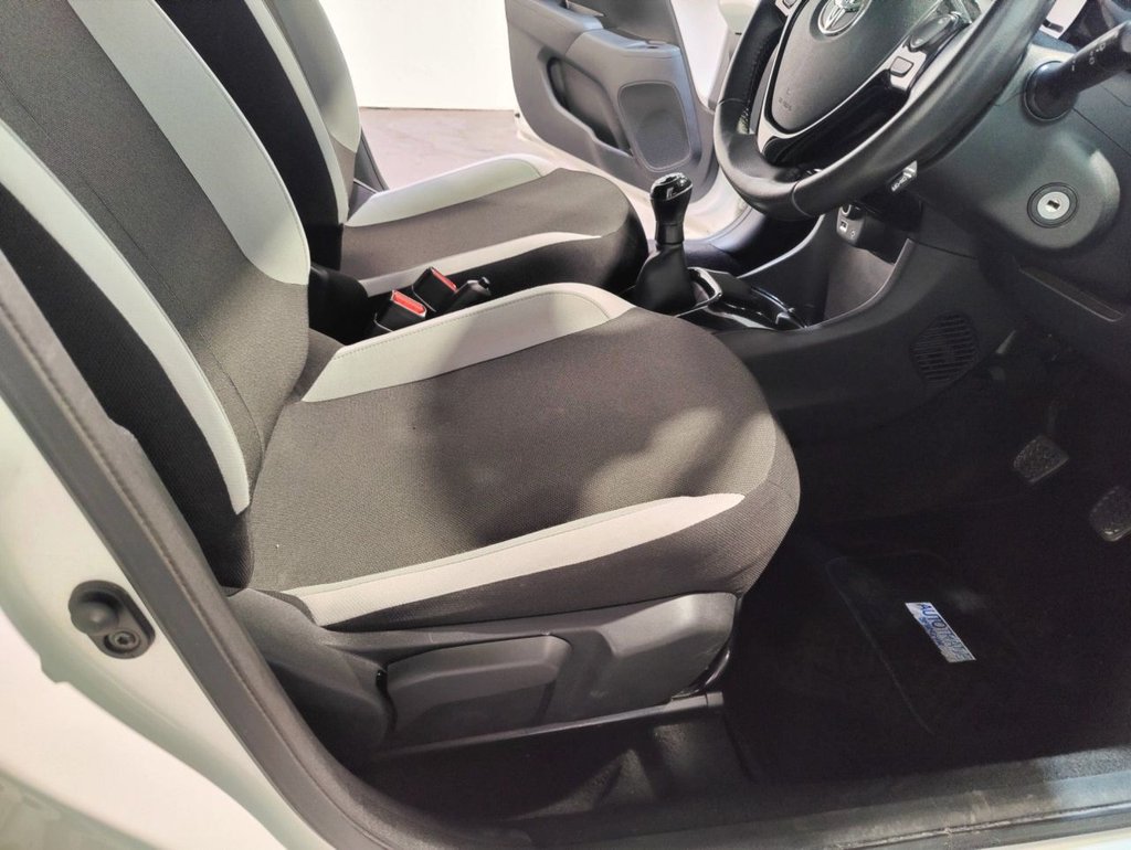 Used Toyota AYGO 2017 for sale - 77952829: Photo 50