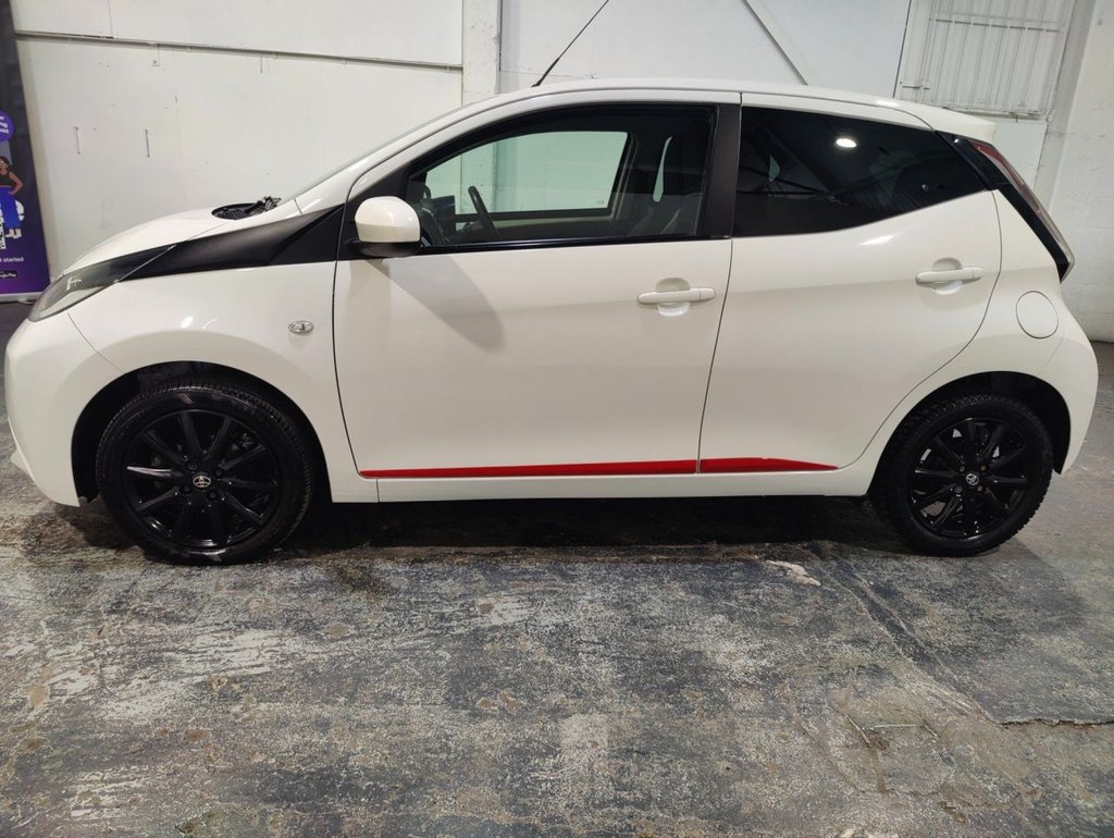 Used Toyota AYGO 2017 for sale - 77952829: Photo 8