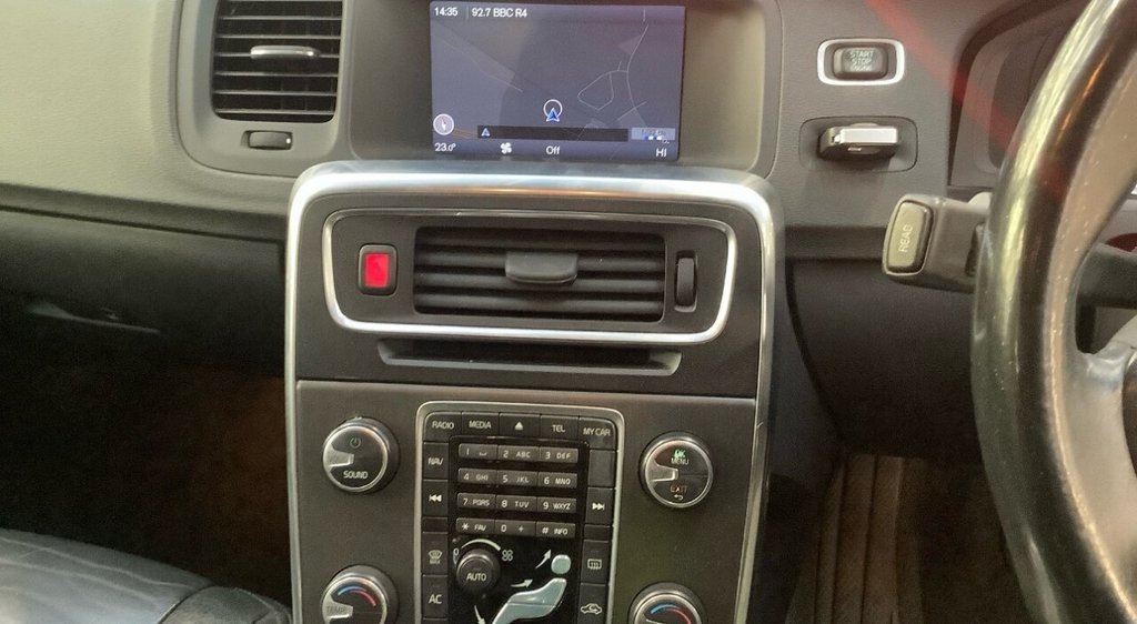 Used Volvo V60 2011 for sale - 77038456: Photo 12