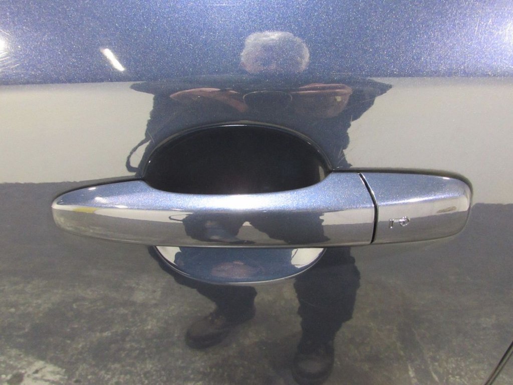 Used Volvo V60 2011 for sale - 77038456: Photo 31