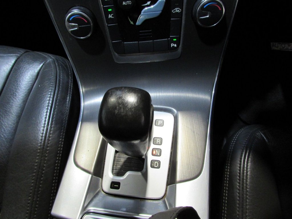 Used Volvo V60 2011 for sale - 77038456: Photo 41