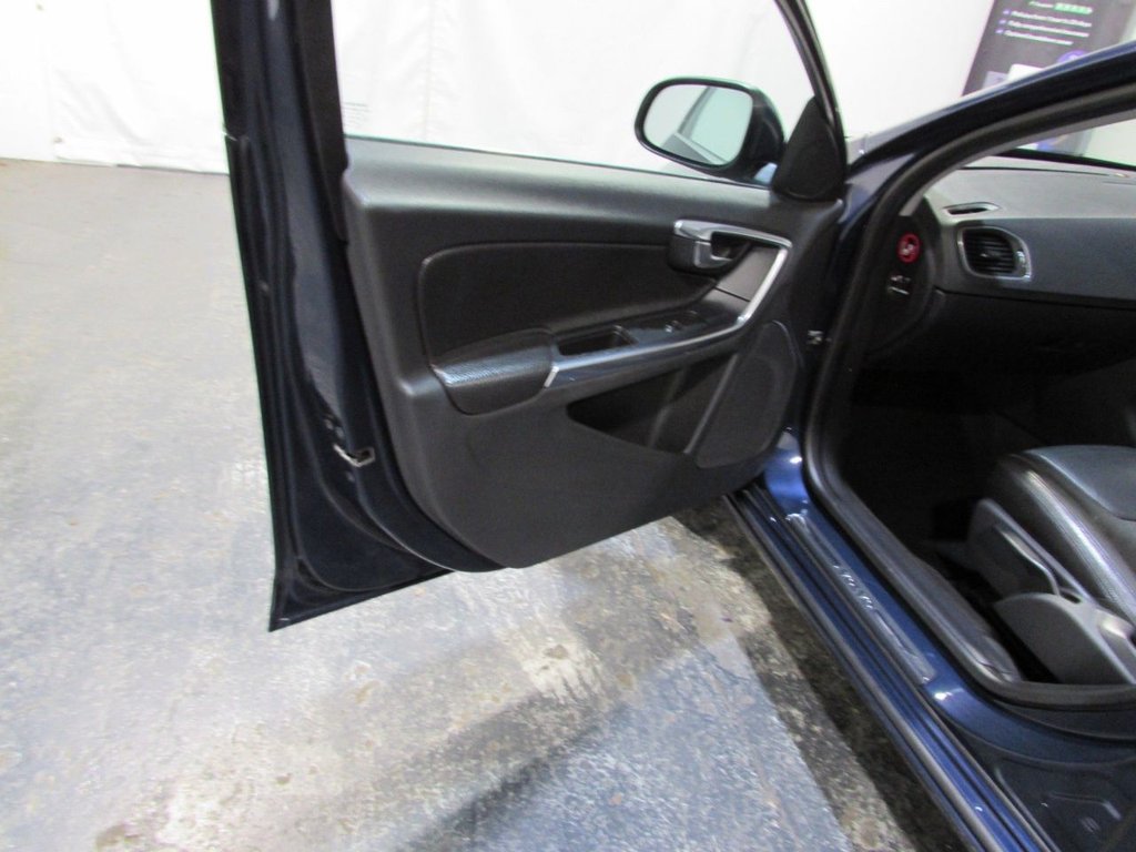 Used Volvo V60 2011 for sale - 77038456: Photo 47