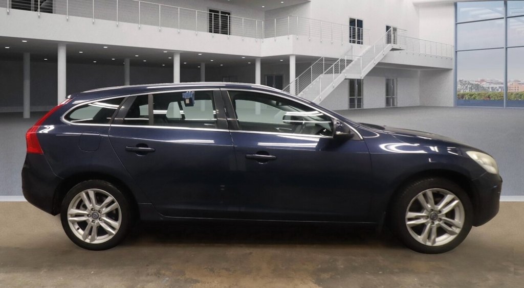 Used Volvo V60 2011 for sale - 77038456: Photo 7