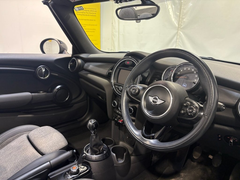 Used MINI Convertible 2016 for sale - 77976468: Photo 9