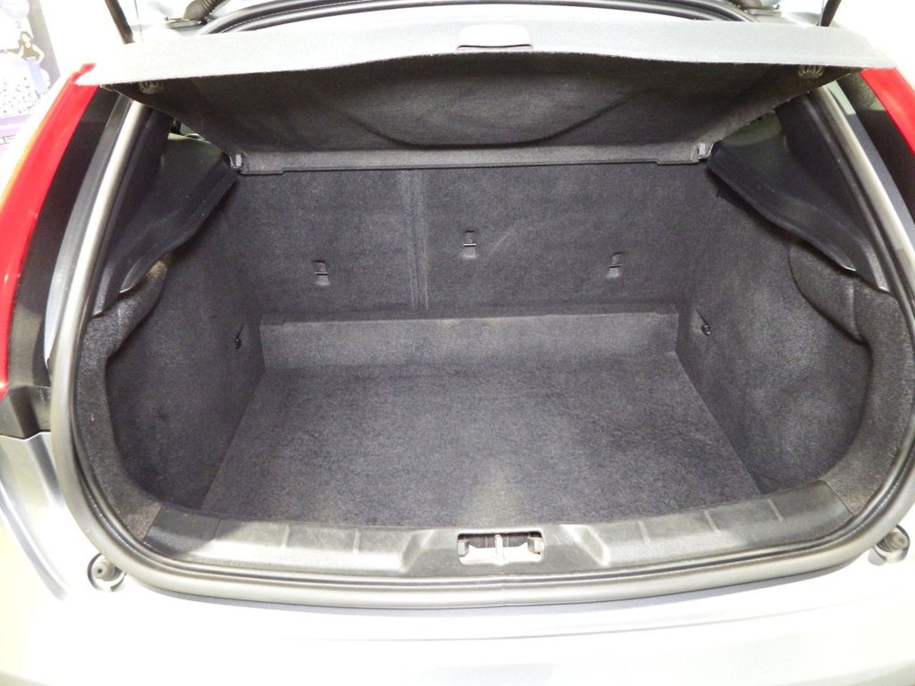 Used Volvo V40 2016 for sale - 76558505: Photo 23