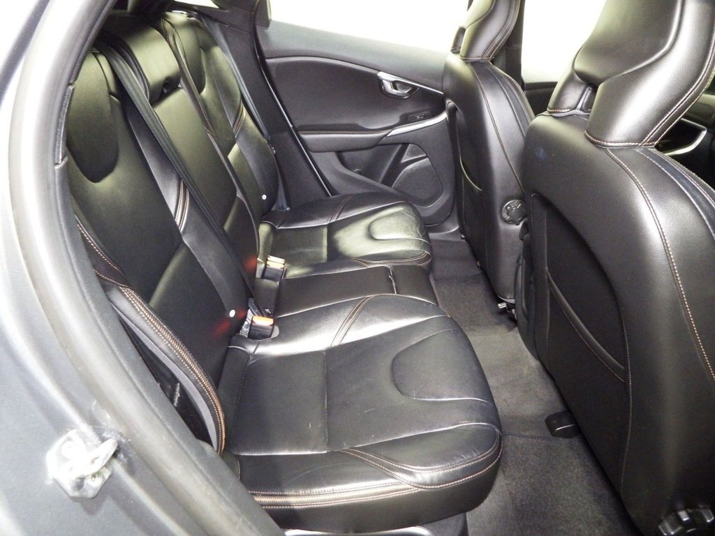 Used Volvo V40 2016 for sale - 76558505: Photo 24