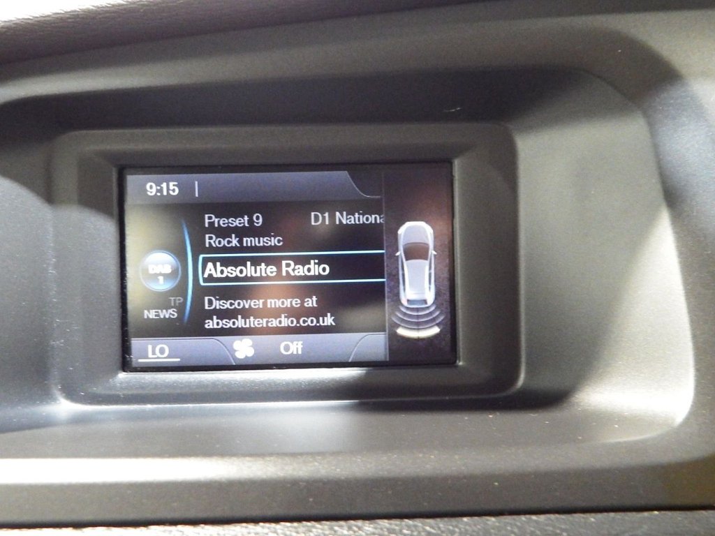 Used Volvo V40 2016 for sale - 76558505: Photo 41