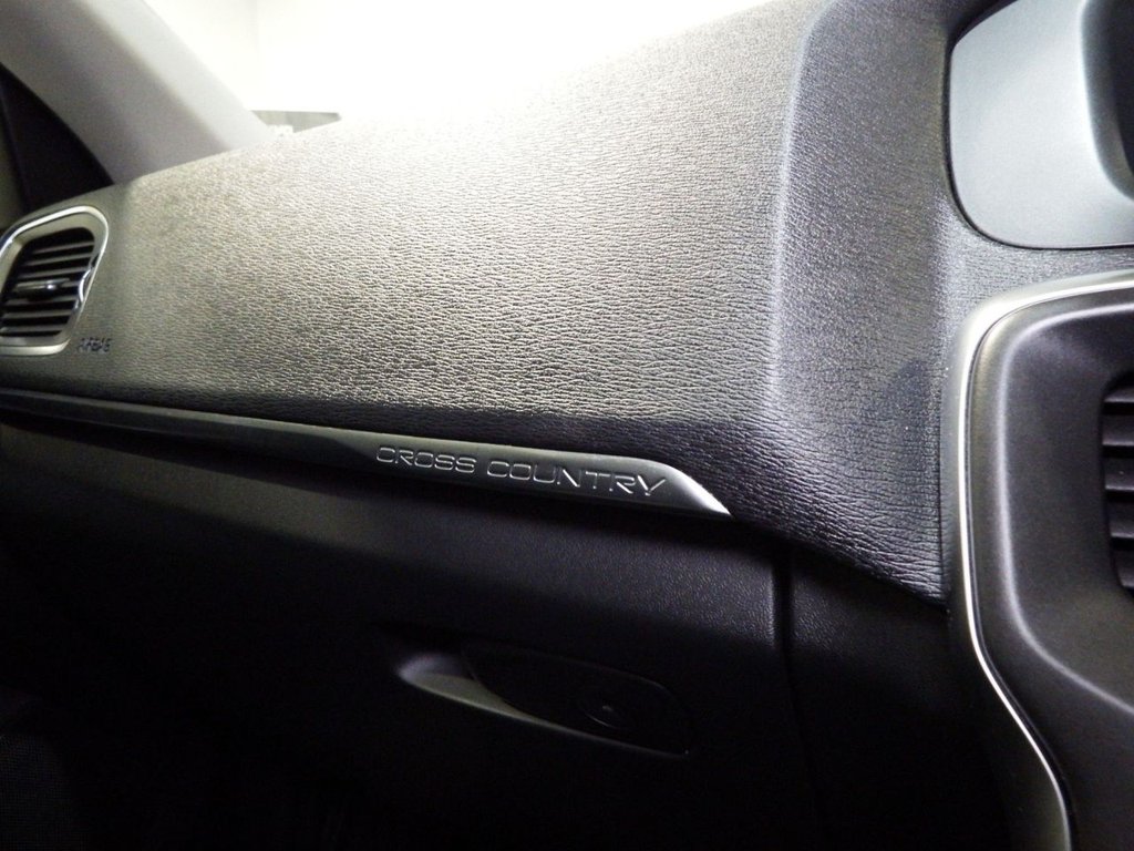 Used Volvo V40 2016 for sale - 76558505: Photo 46