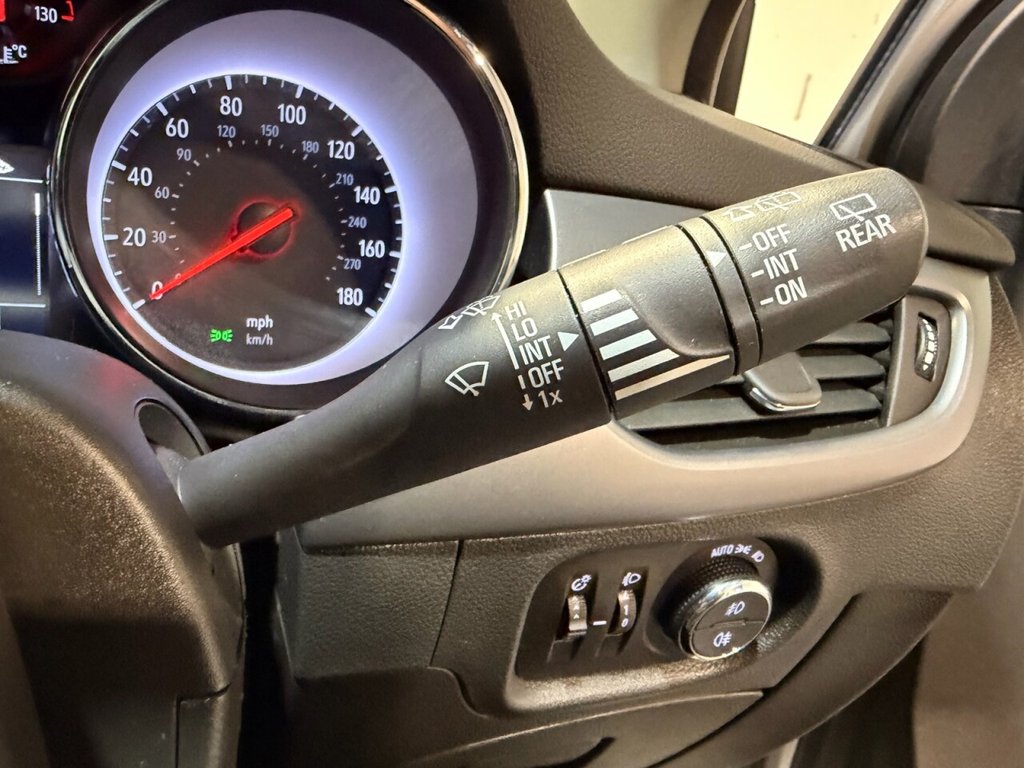 Used Vauxhall Astra 2018 for sale - 77153472: Photo 31