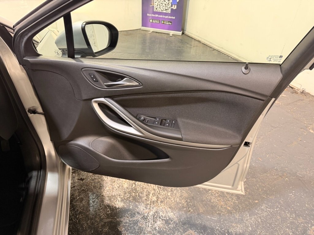 Used Vauxhall Astra 2018 for sale - 77153472: Photo 34