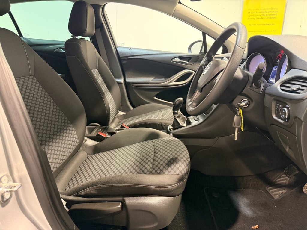 Used Vauxhall Astra 2018 for sale - 77153472: Photo 35