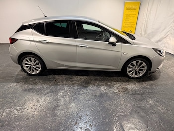 Used Vauxhall Astra 2018 for sale - 77153472: Photo