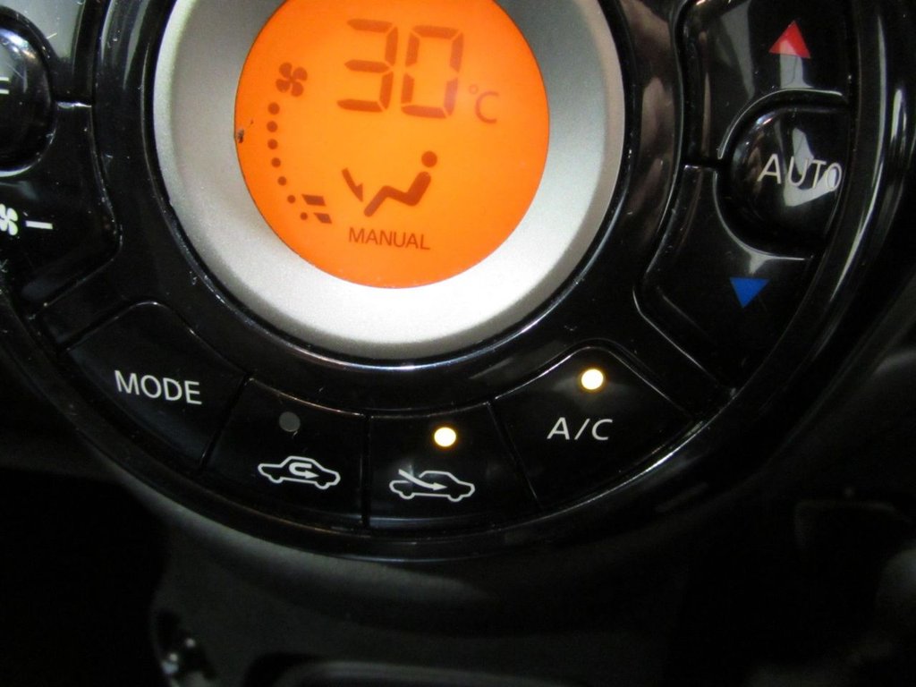 Used Nissan Micra 2015 for sale - 76256578: Photo 9