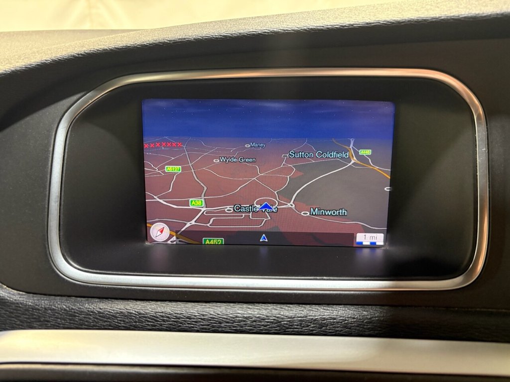 Used Volvo V40 2018 for sale - 77463424: Photo 18