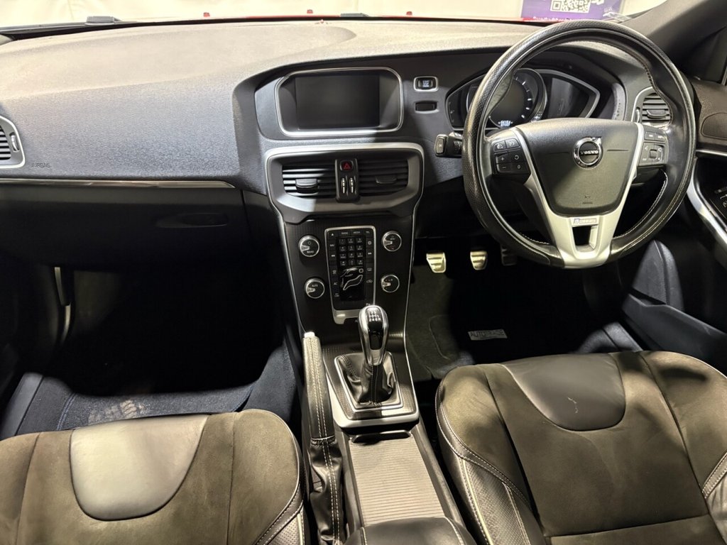 Used Volvo V40 2018 for sale - 77463424: Photo 35