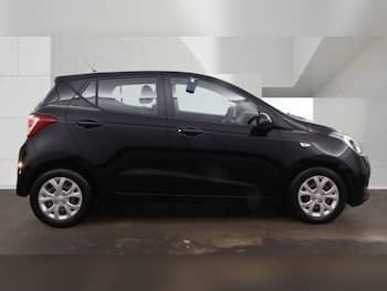 Used Hyundai i10 2015 for sale - 79856842: Photo