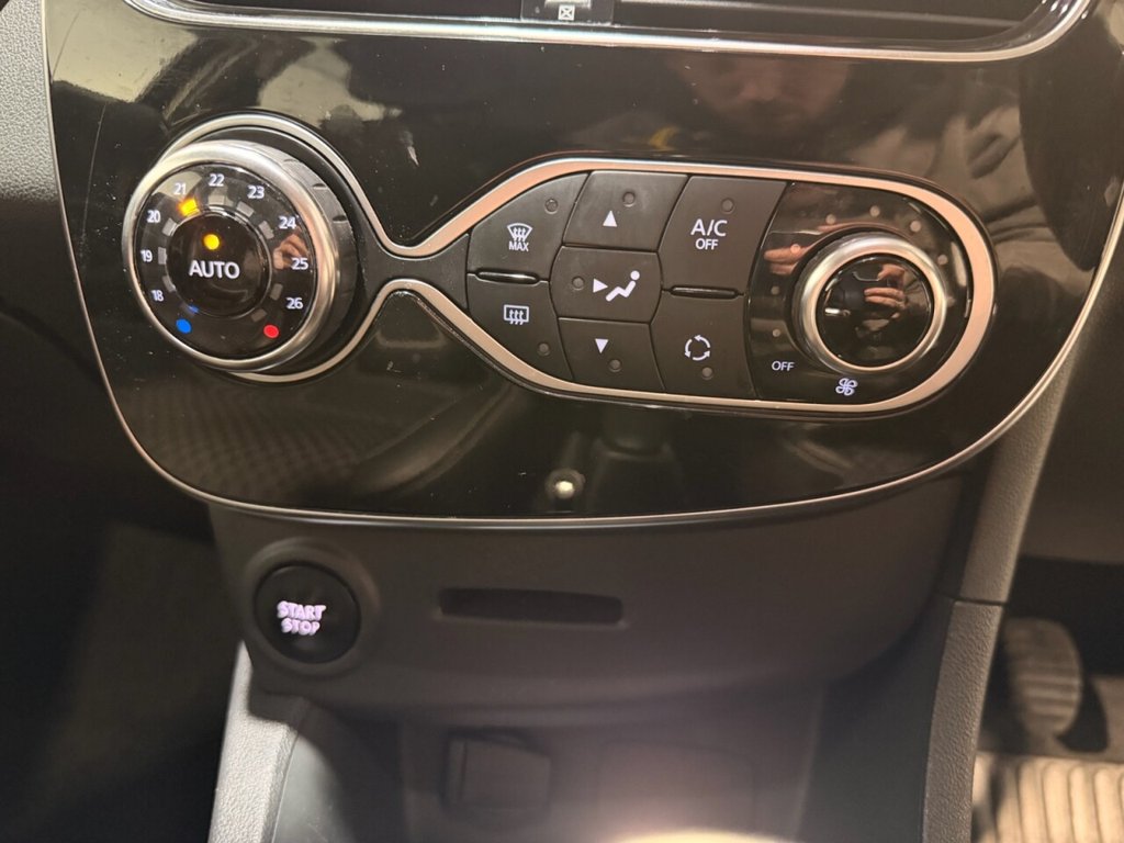 Used Renault Clio 2017 for sale - 77976515: Photo 12