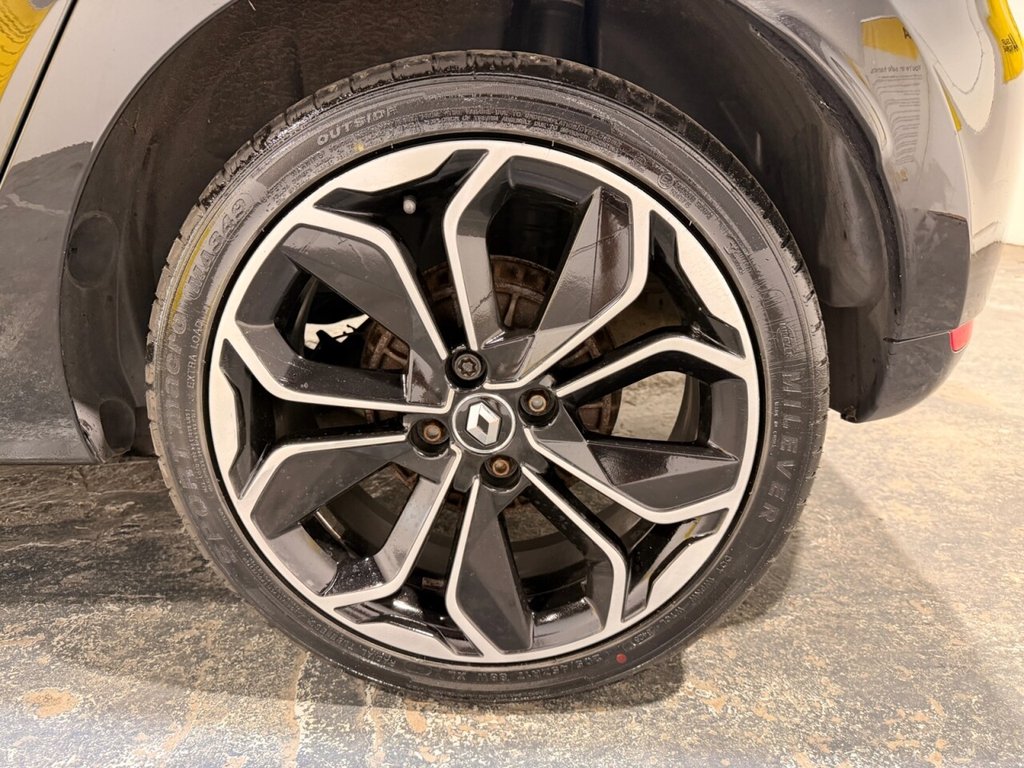 Used Renault Clio 2017 for sale - 77976515: Photo 38