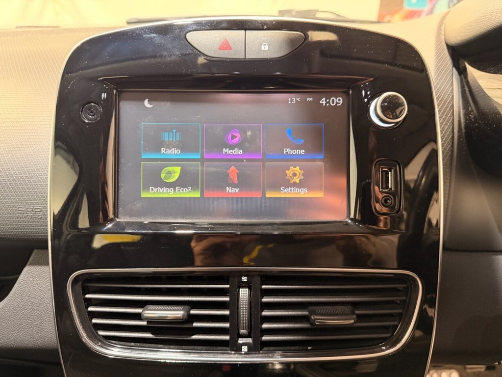 Used Renault Clio 2017 for sale - 77976515: Photo 41