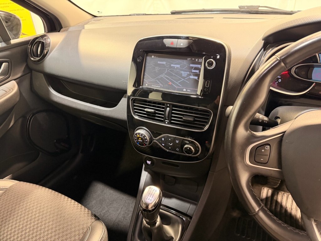 Used Renault Clio 2017 for sale - 77976515: Photo 44