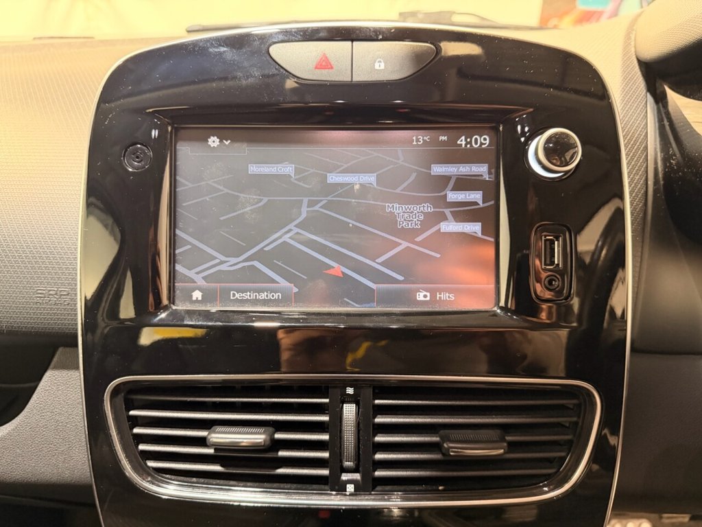 Used Renault Clio 2017 for sale - 77976515: Photo 9