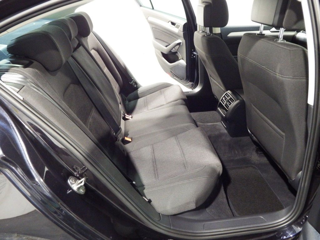 Used Volkswagen Passat 2015 for sale - 76185411: Photo 29
